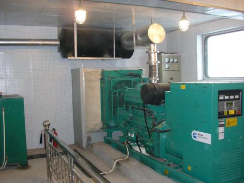 柴油發(fā)電機(jī)房.jpg 柴油發(fā)電機(jī)房.jpg